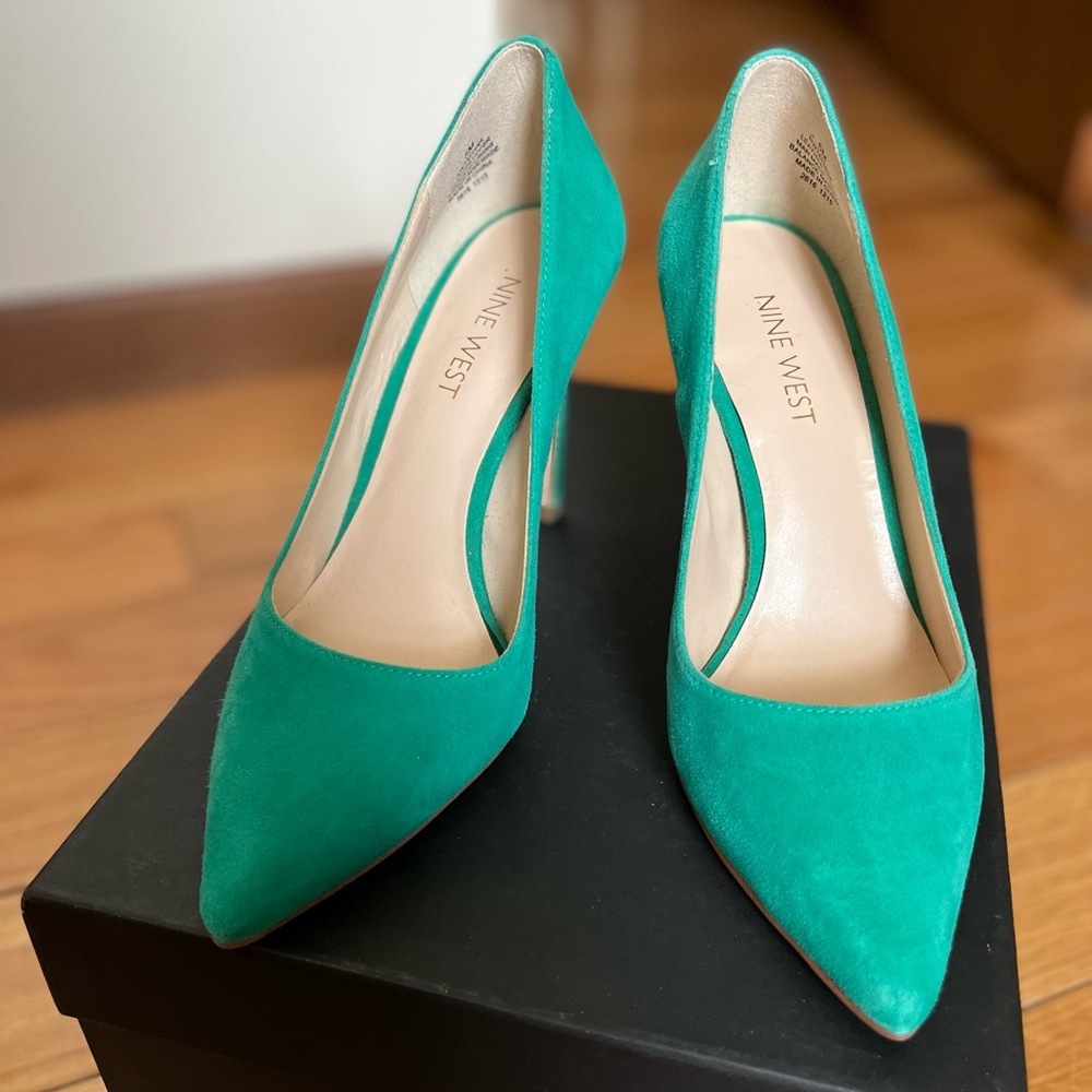 Nine West Green Leather Pumps 5